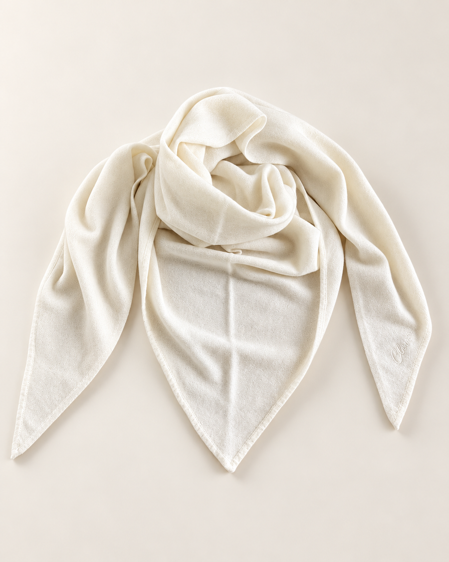 Le Châle · Cockatoo White